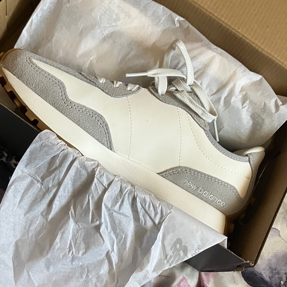New Balance women’s whitr and Light Gray Retro Runner
